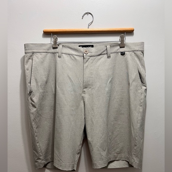 TravisMathew Beck Shorts in Gray Size 42 - Picture 2 of 7